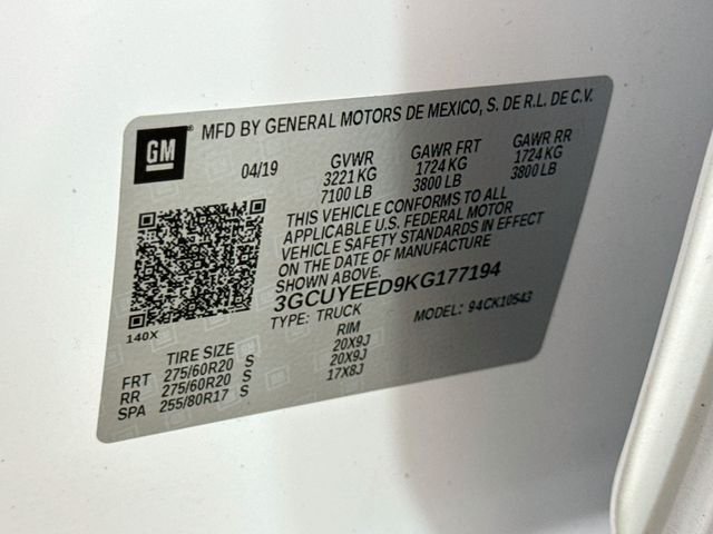 Used 2019 Beige Chevrolet RST image 31