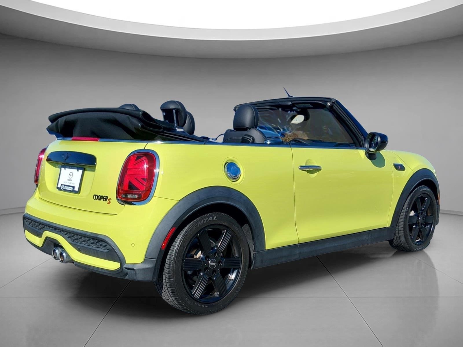 Used 2022 Zesty Yellow MINI Cooper S image 6