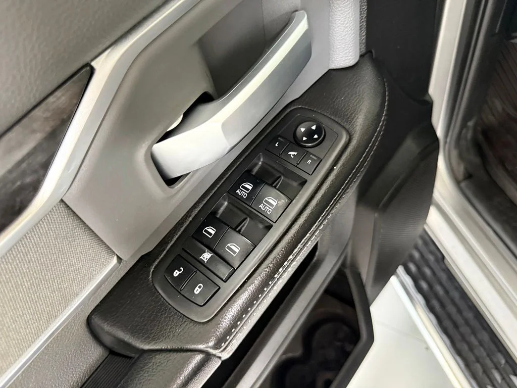 Used 2019 Silver Ram Big Horn image 12