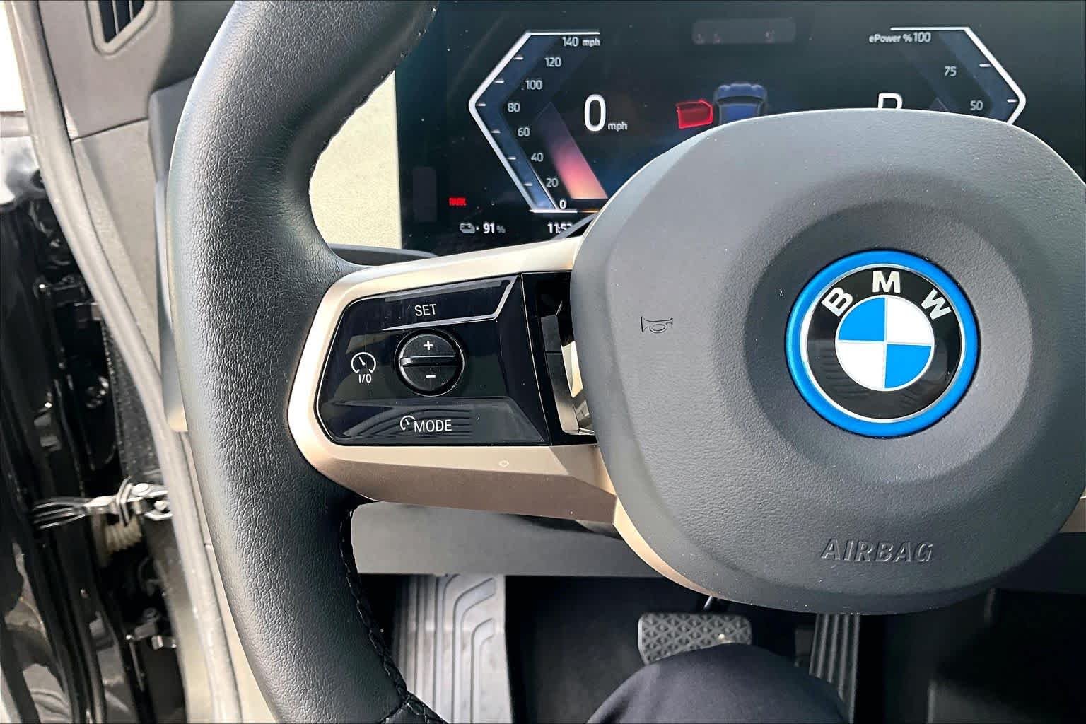 Used 2024 Dark Graphite Metallic BMW xDrive50 image 20
