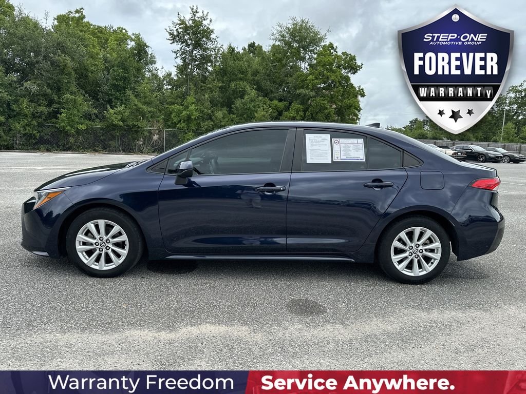 Used 2024  Toyota LE image 4