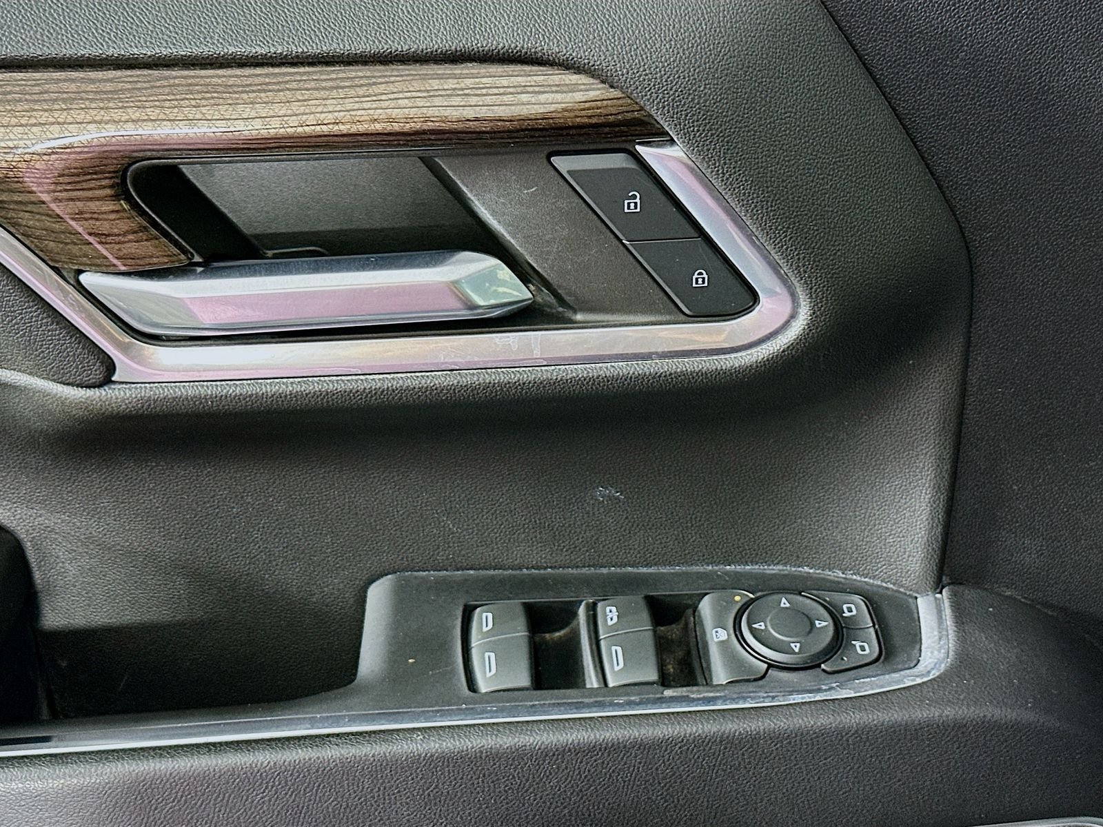 Used 2022 Dark Ash Metallic Chevrolet LT image 19