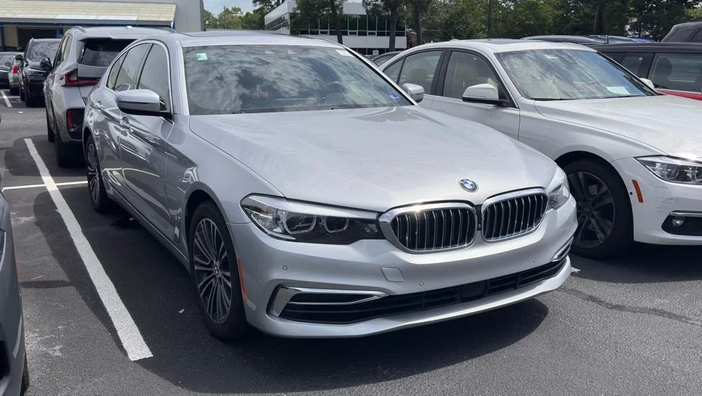 2020 BMW 5 Series 530i Sedan's photo