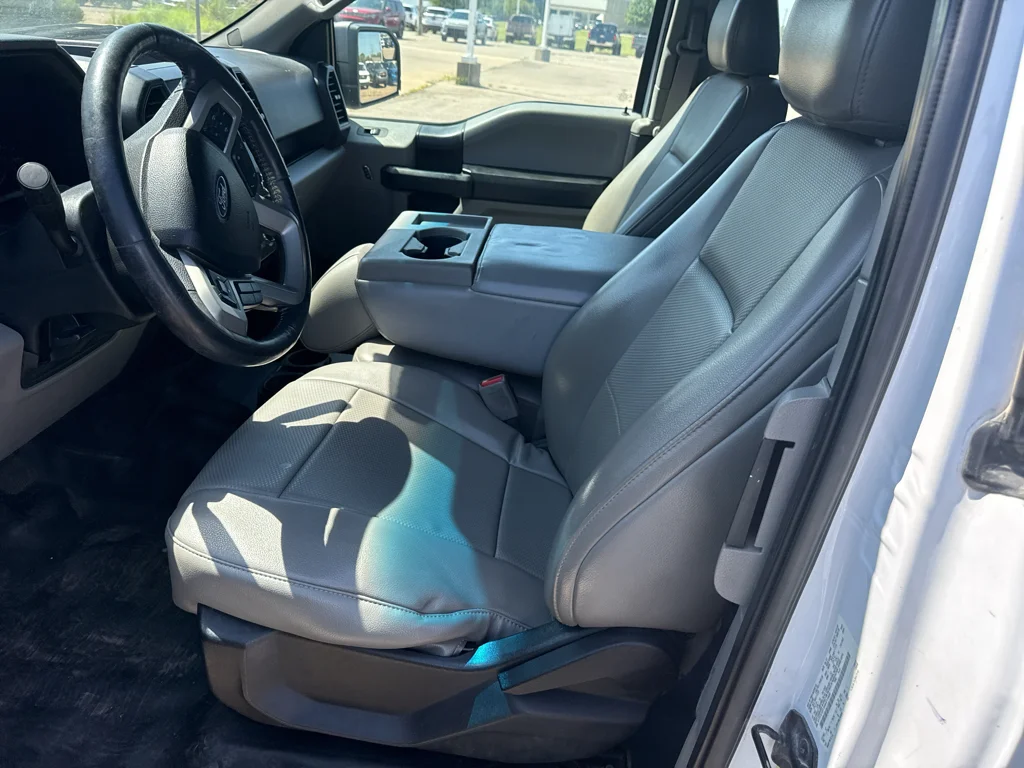 Used 2017 Oxford White Ford XL image 9