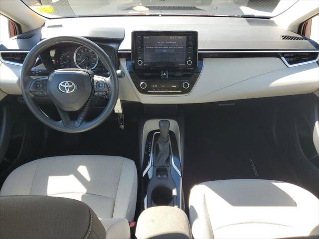 2022 Toyota Corolla LE - Photo 18