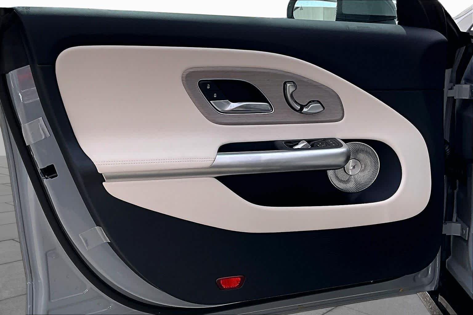 New 2027 MANUFAKTUR Alpine Grey Mercedes-Benz CLA 350 image 11