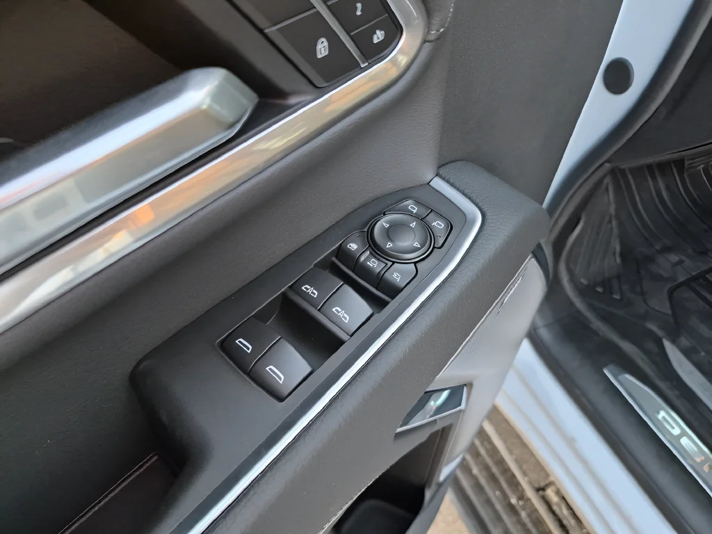 New 2026 Glacier White Tricoat GMC Denali image 17