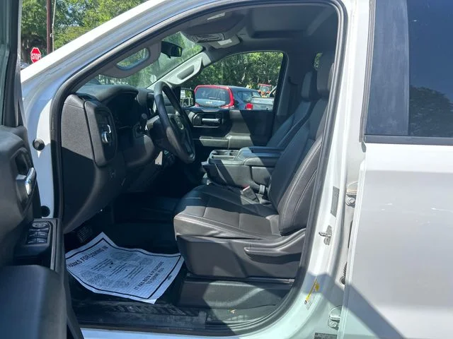 Used 2019 Summit White GMC Base image 9
