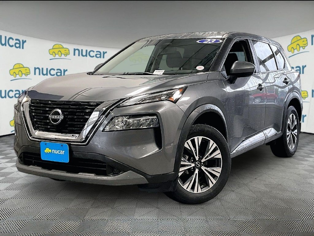 Used 2023 Gray Nissan SV image 3