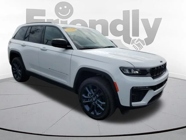 New 2026 Bright White Clear-Coat Exterior Paint Jeep  image 7
