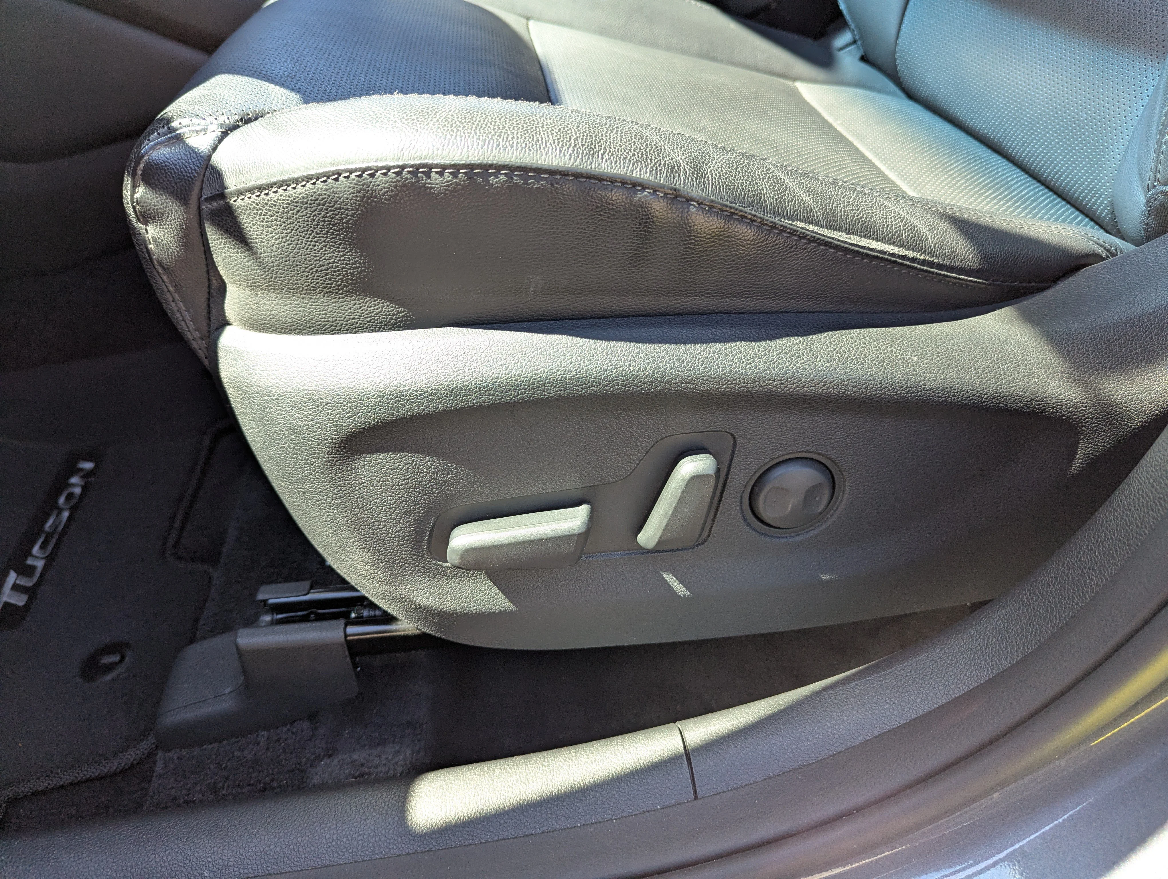 Used 2019 Coliseum Gray Hyundai Ultimate image 21