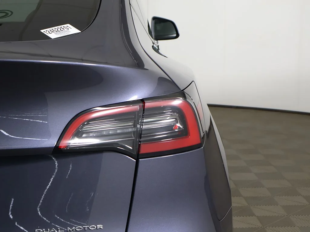 Used 2023 Deep Blue Metallic Tesla Long Range image 17