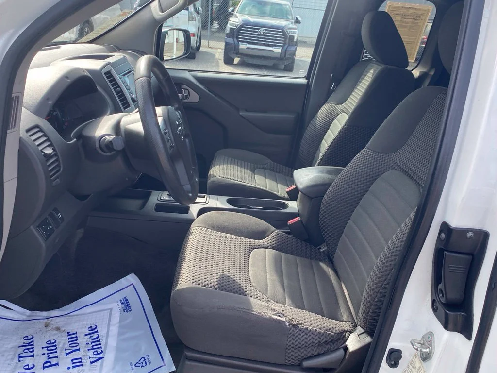 Used 2018 White Nissan SV image 4