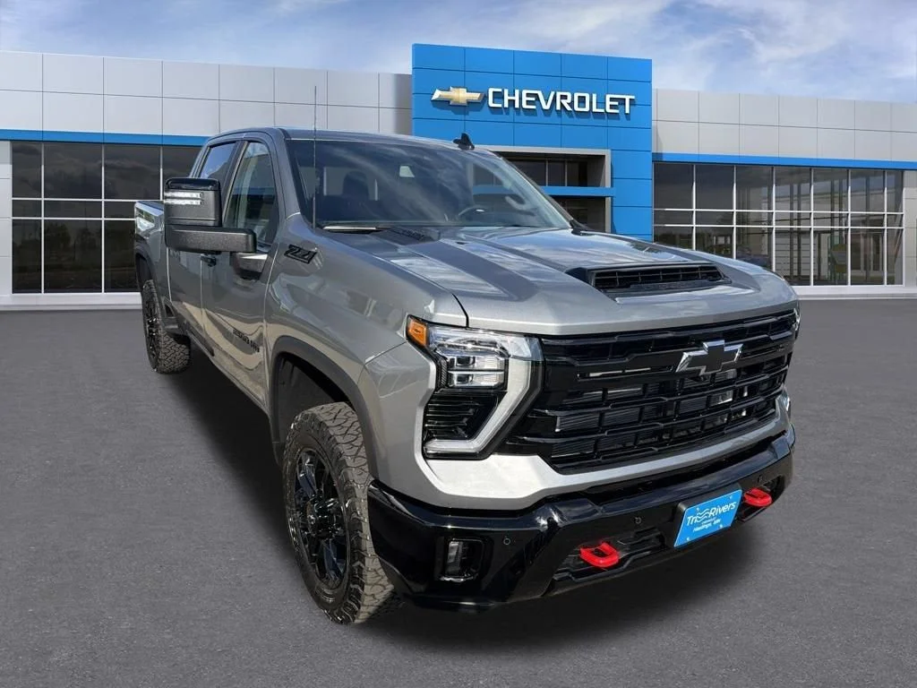 New 2026 Gray Chevrolet LT image 7