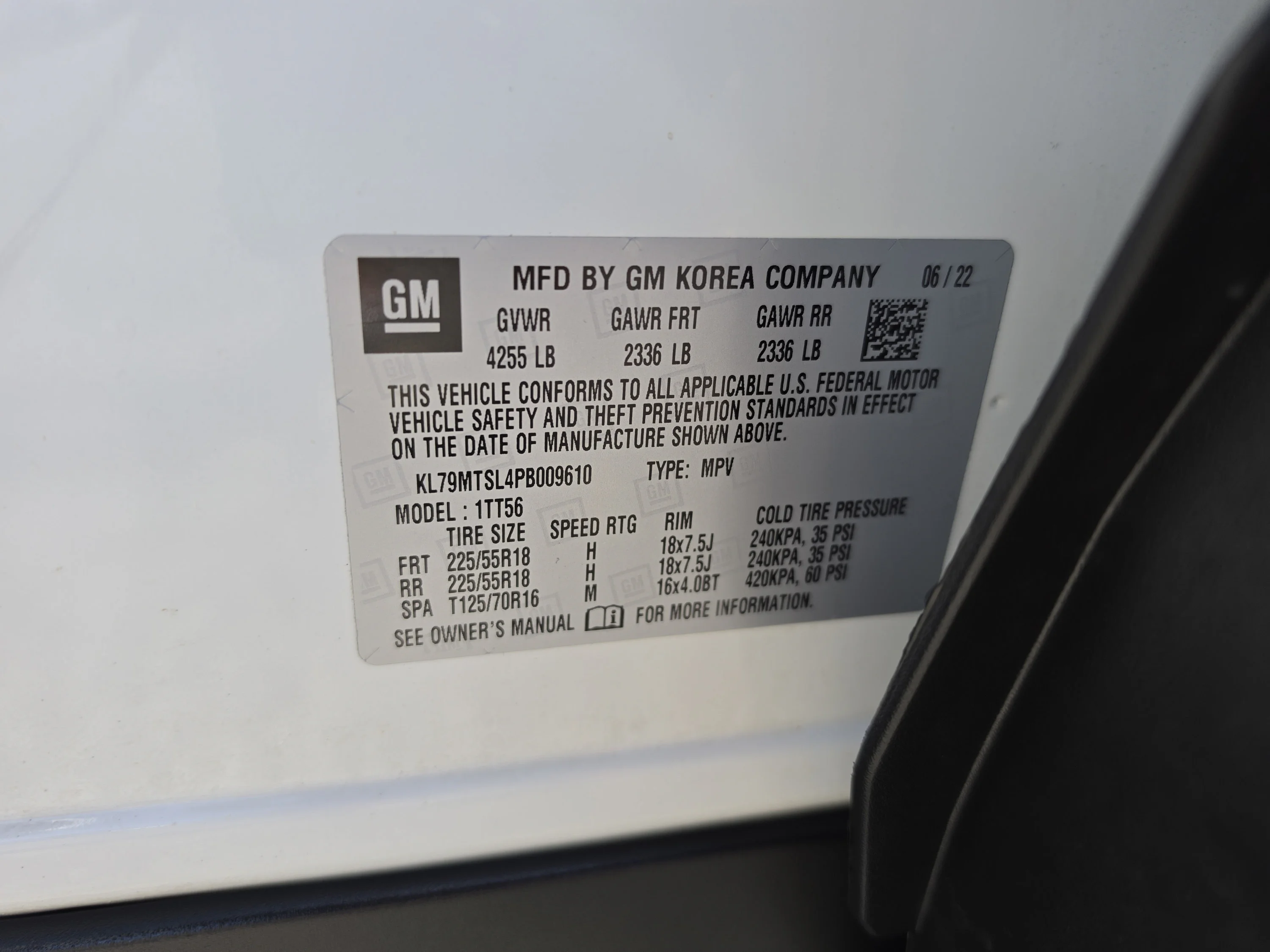 Used 2023 Summit White Chevrolet RS image 40
