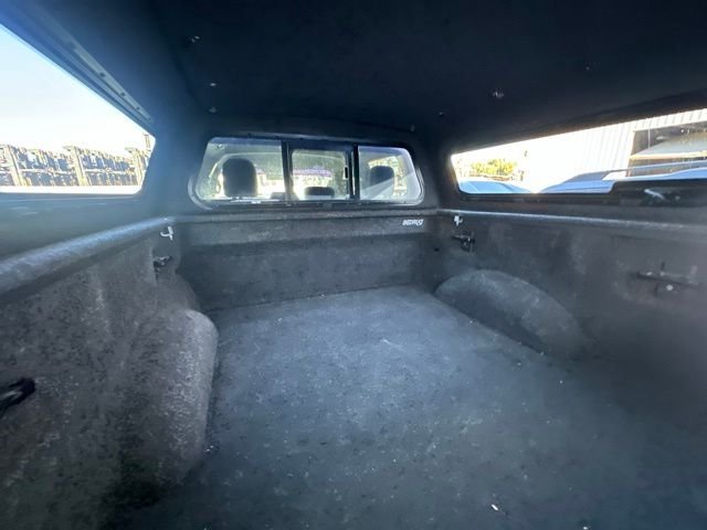 Used 2017 Silver Ford XLT image 6
