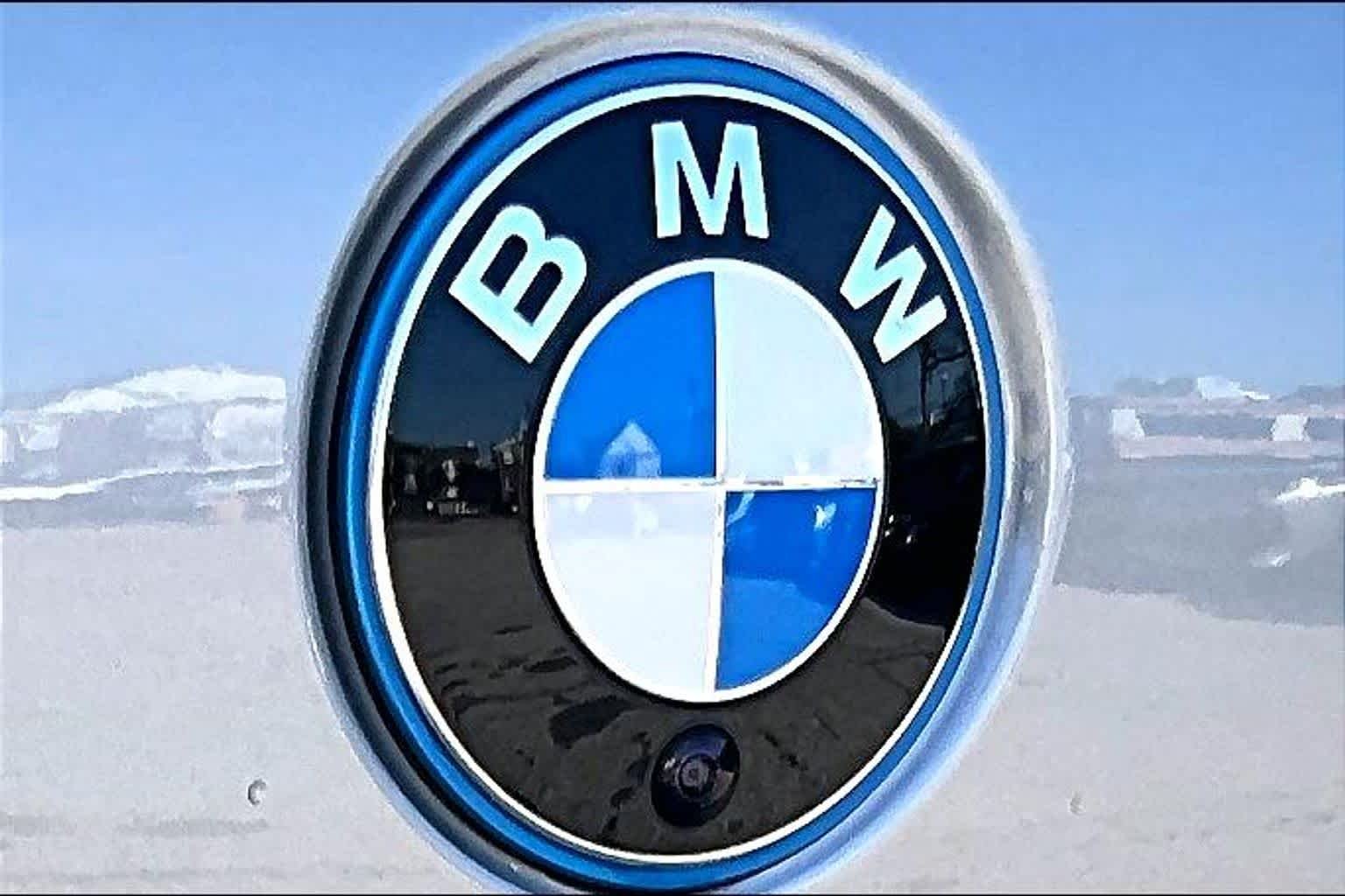 Used 2025 Space Silver Metallic BMW eDrive50 image 9