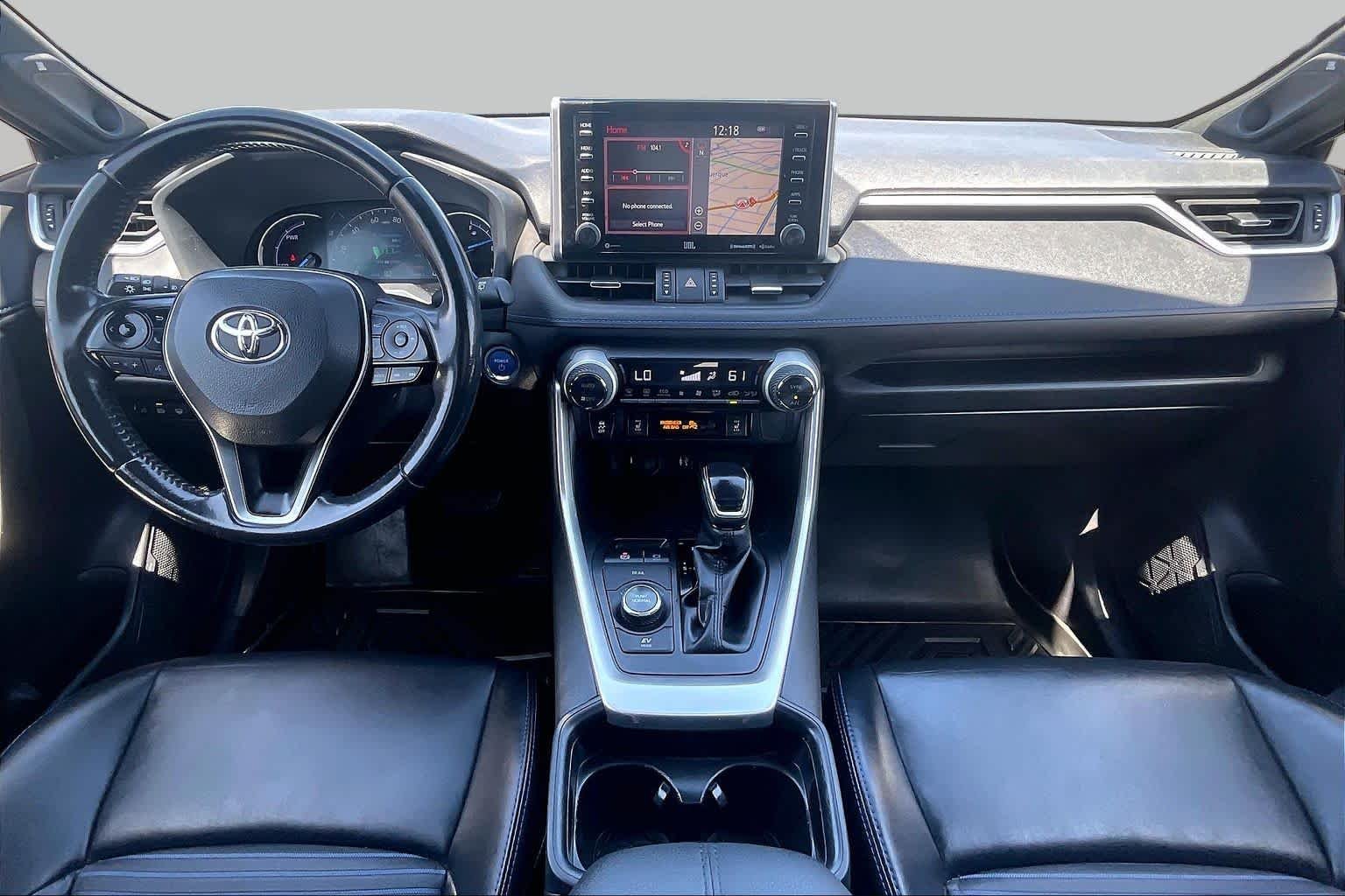 Used 2019 Blizzard Pearl w/Black Roof Toyota Hybrid XSE image 16