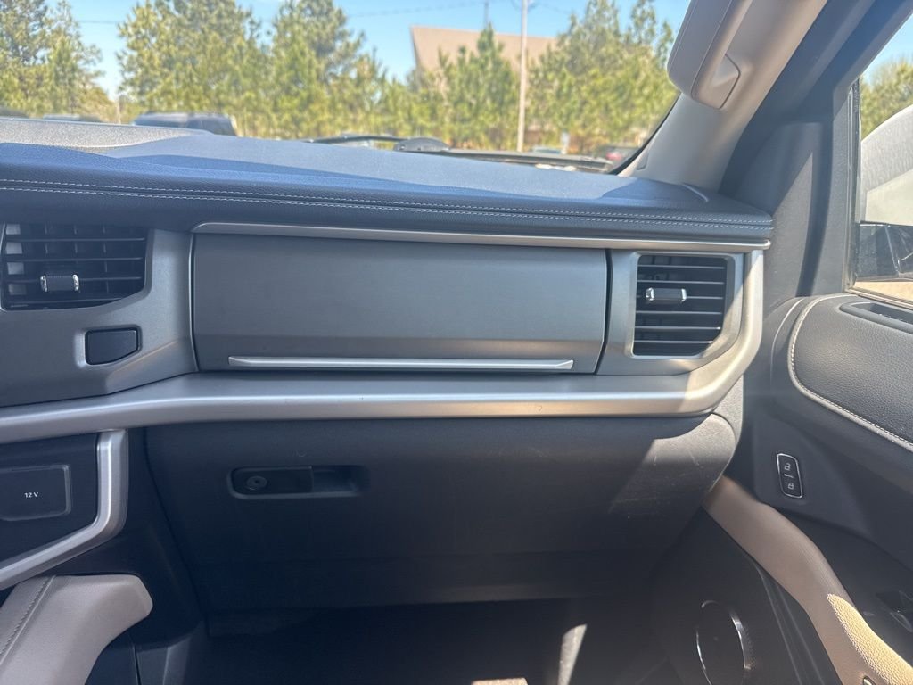 Used 2023 White Ford XLT image 47