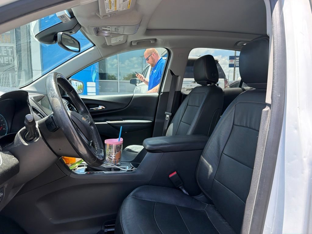 Used 2020 SUMMIT WHITE Chevrolet Premier image 13