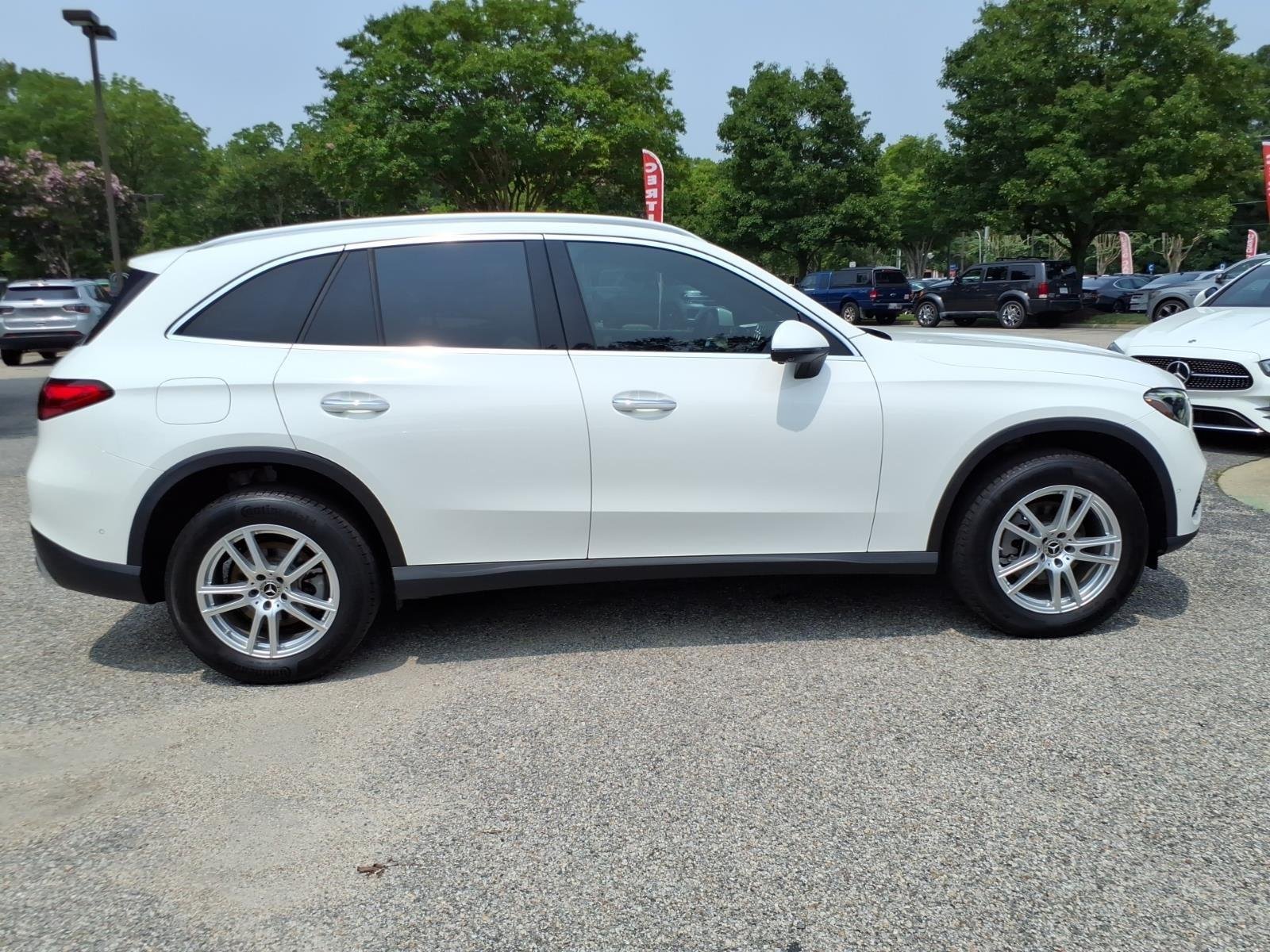 Used 2023 POLAR WHITE MERCEDES-BENZ  image 7
