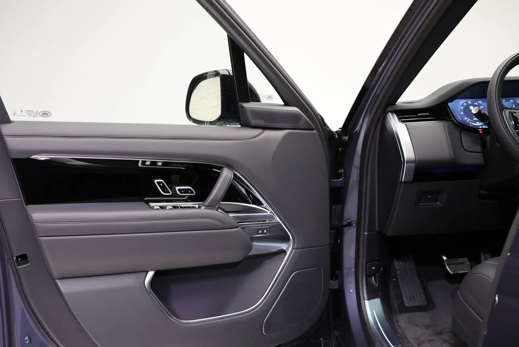 2026 Land Rover Range Rover SE - Photo 25