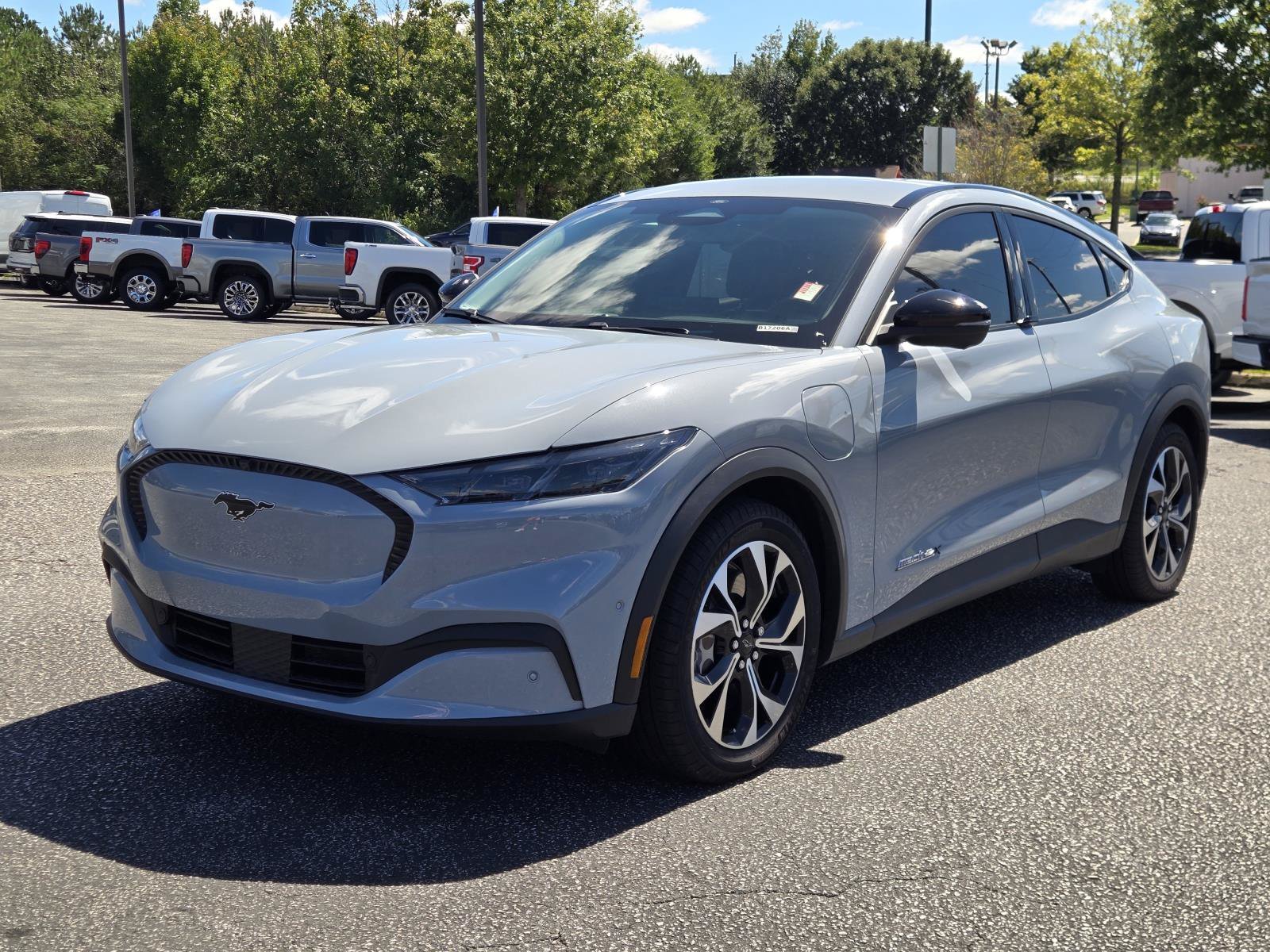 Used 2024 Glacier Gray Metallic TriCoat Ford Select image 1