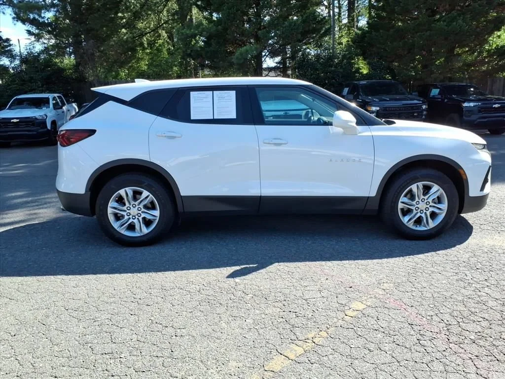 Certified Used 2020 SUMMIT WHITE Chevrolet LT image 27