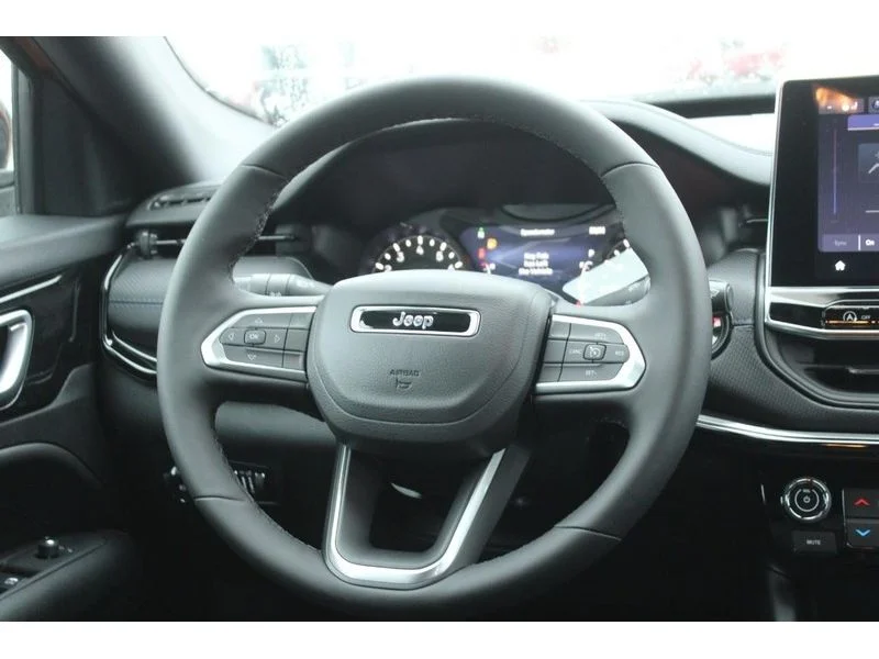 New 2026 Joose Exterior Paint Jeep Latitude Altitude image 6