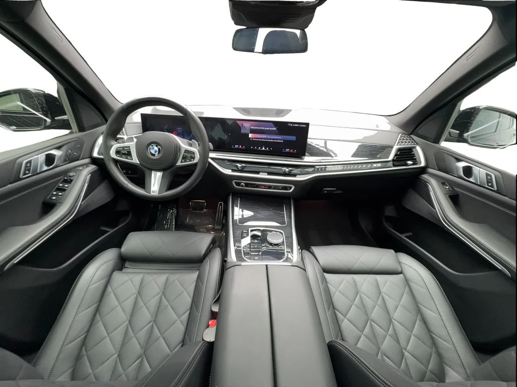 Used 2025 Black BMW sDrive40i image 39