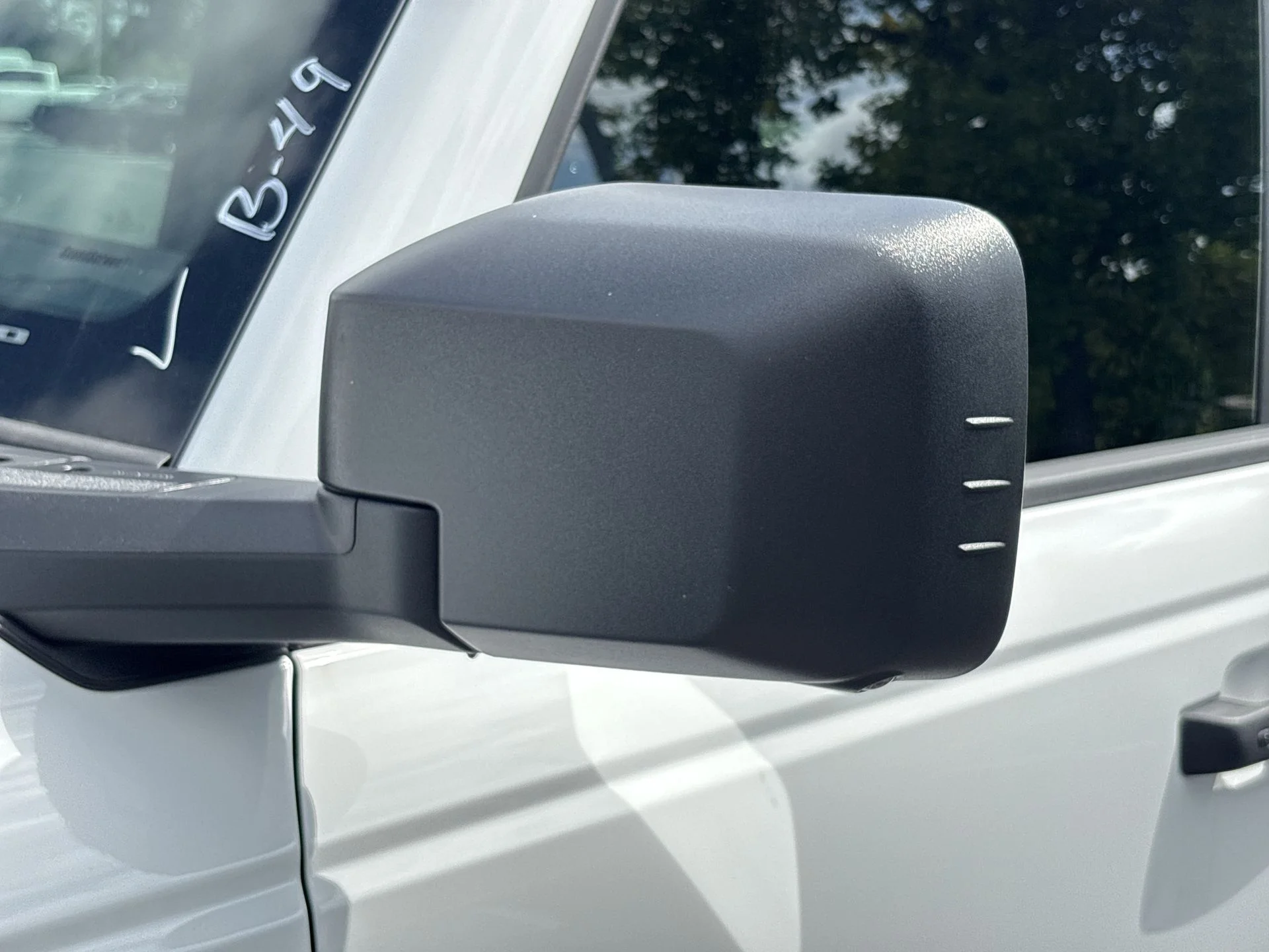 New 2026 Oxford White Ford Badlands® image 25