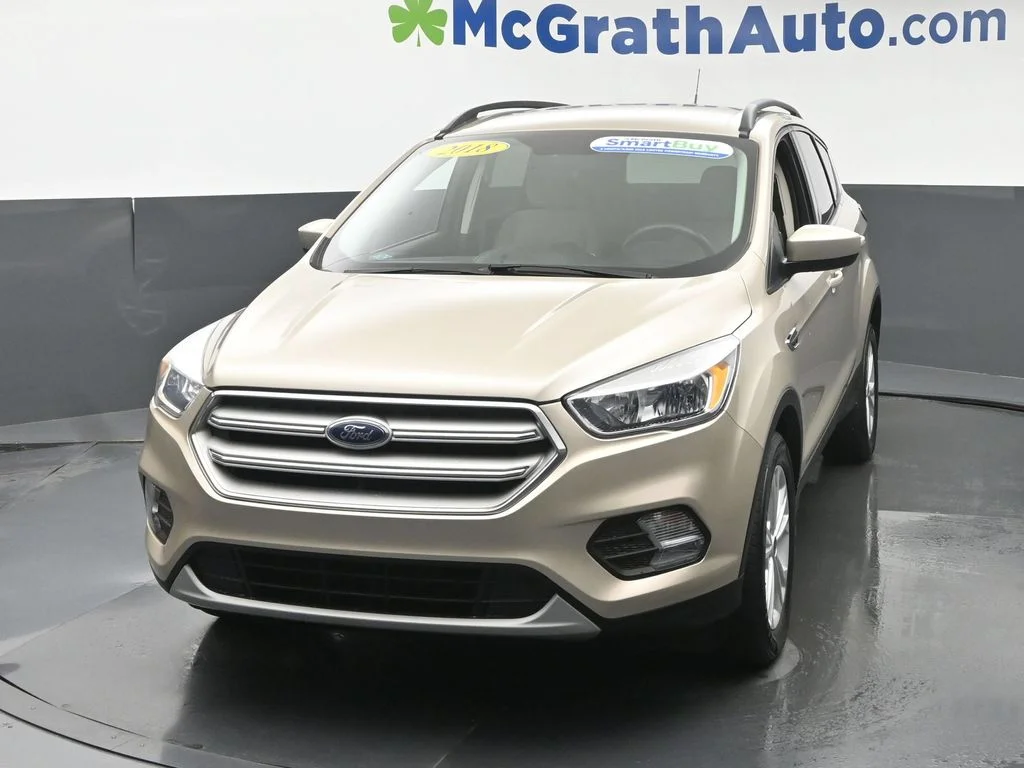Used 2018 Gold Ford SE image 20