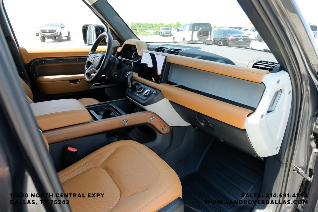 Used 2023 Carpathian Gray Premium Metallic Land Rover First Edition image 12