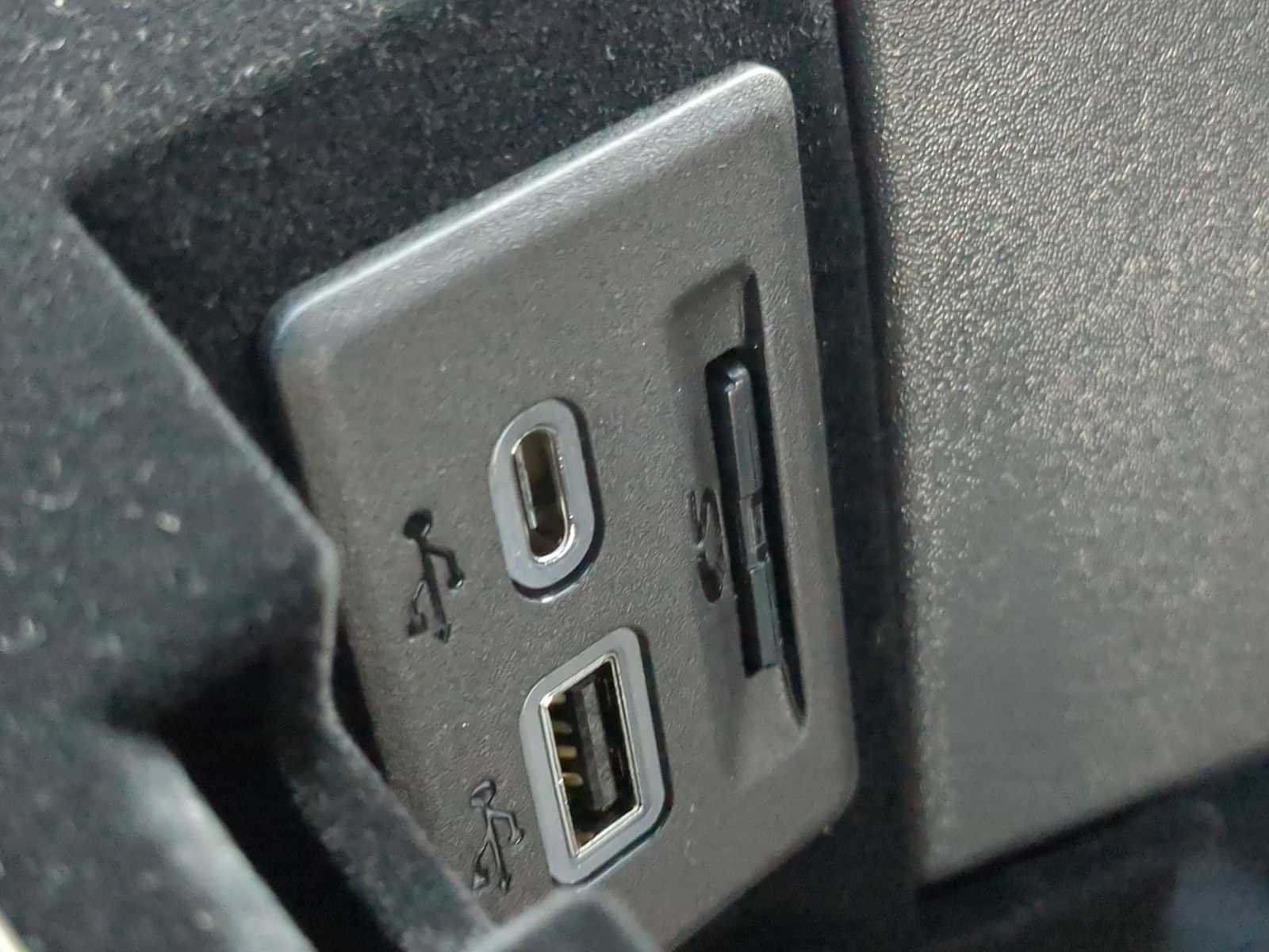 2025 Cadillac CT4 Sport - Photo 21