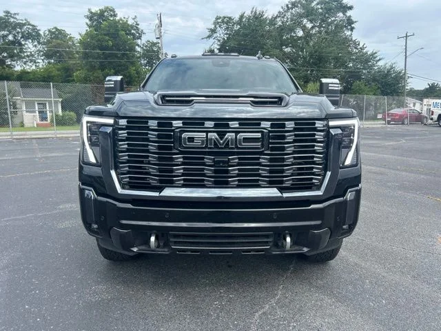 Used 2024 Black GMC Denali Ultimate image 7