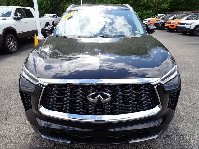 Certified Used 2024 Black INFINITI Sensory image 10