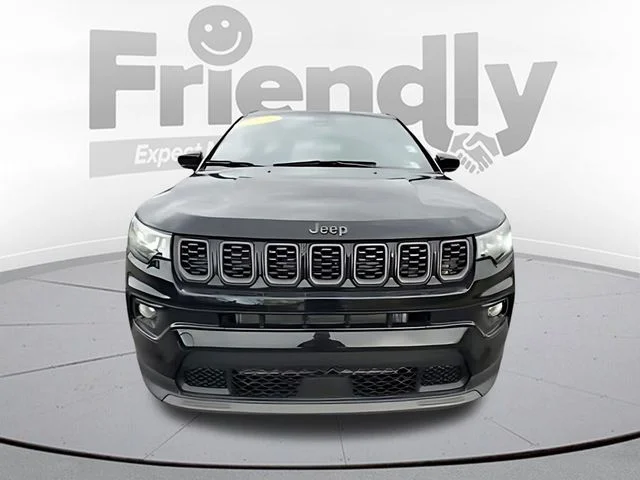 New 2026 Diamond Black Crystal Pearlcoat Jeep Limited image 8