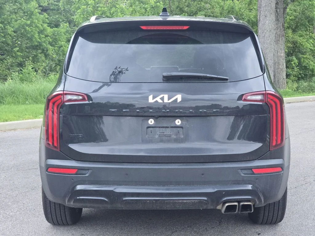 Used 2022 Black Kia SX image 17