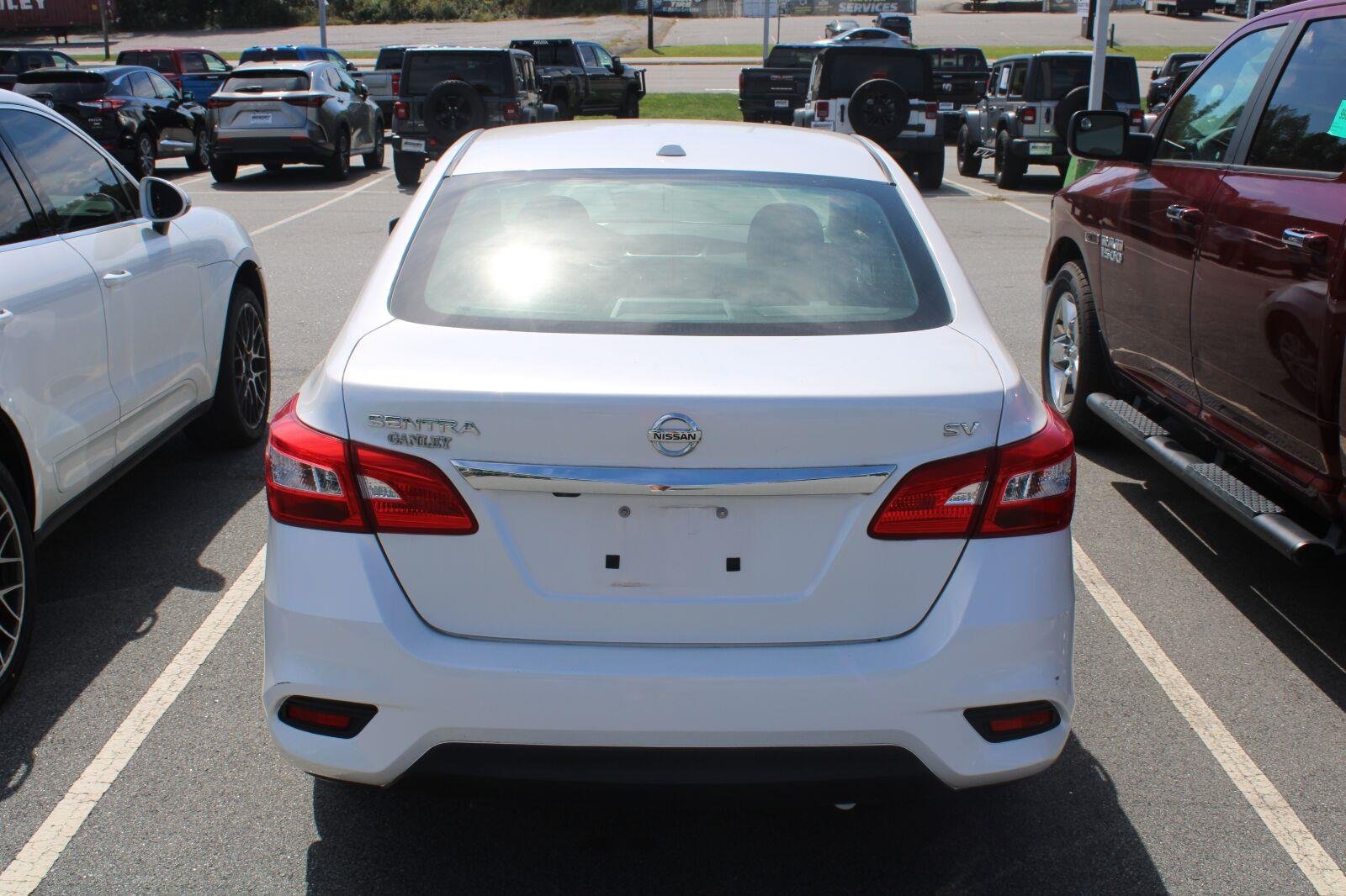 Used 2018 Aspen White Nissan SV image 7
