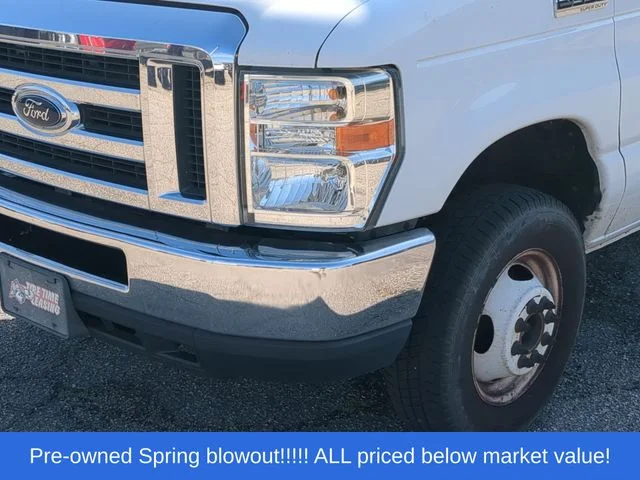 Used 2017 White Ford XL image 8