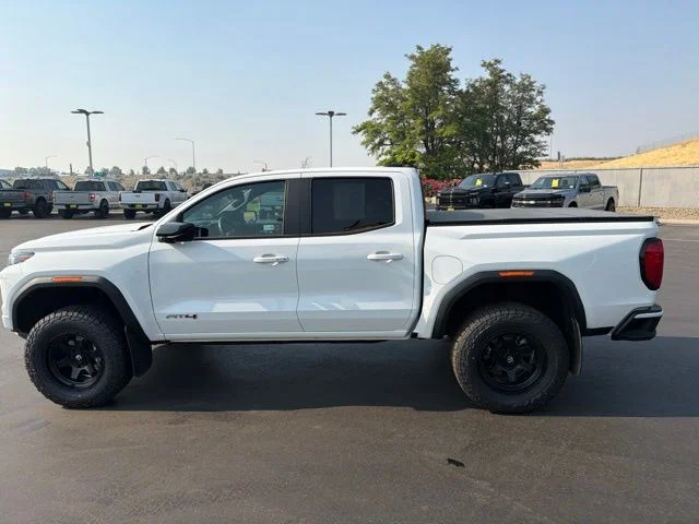 Used 2024 White GMC AT4 image 5