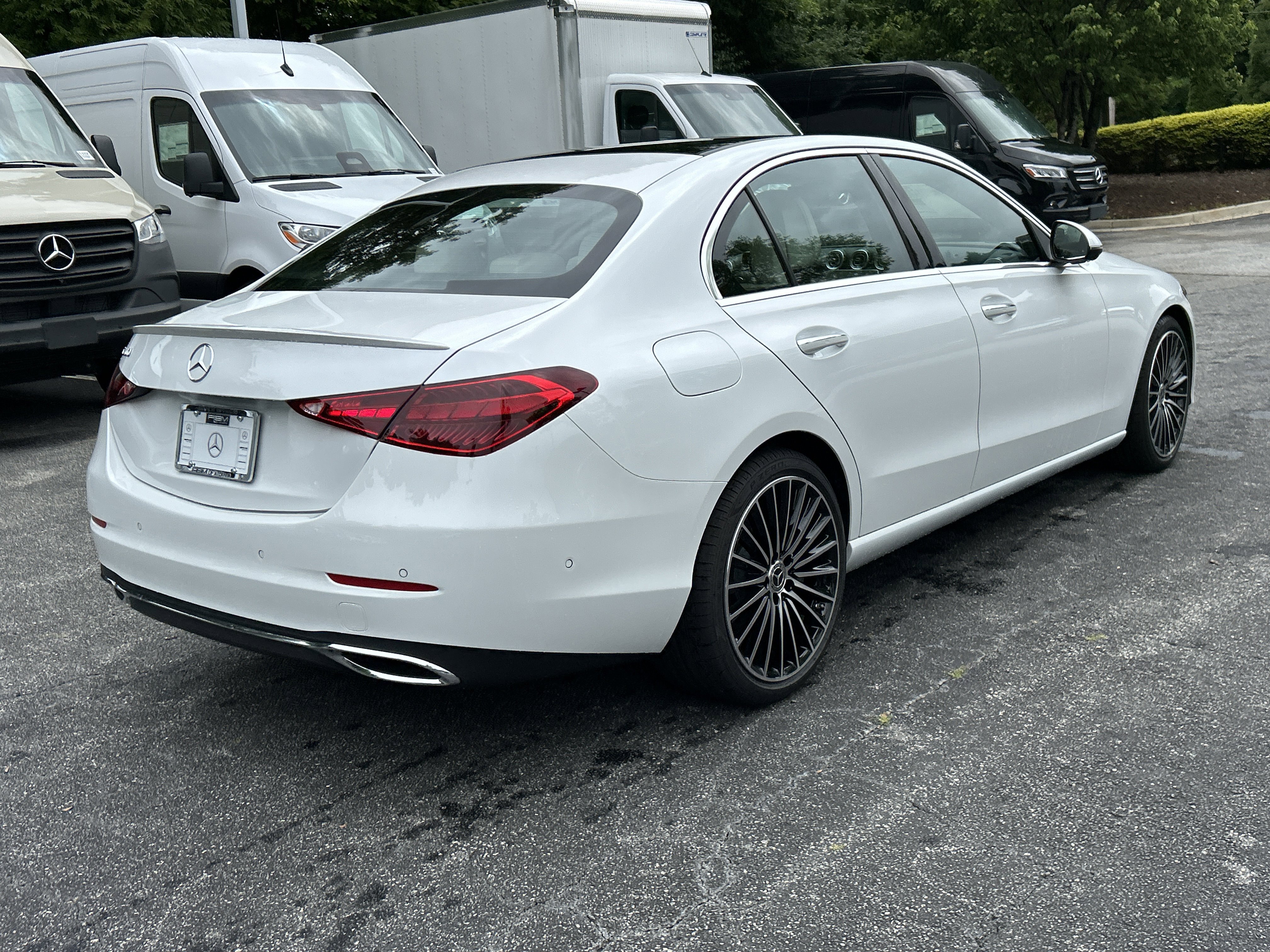 New 2026 MANUFAKTUR Moonlight White Metallic Mercedes-Benz C 300 Sedan image 6