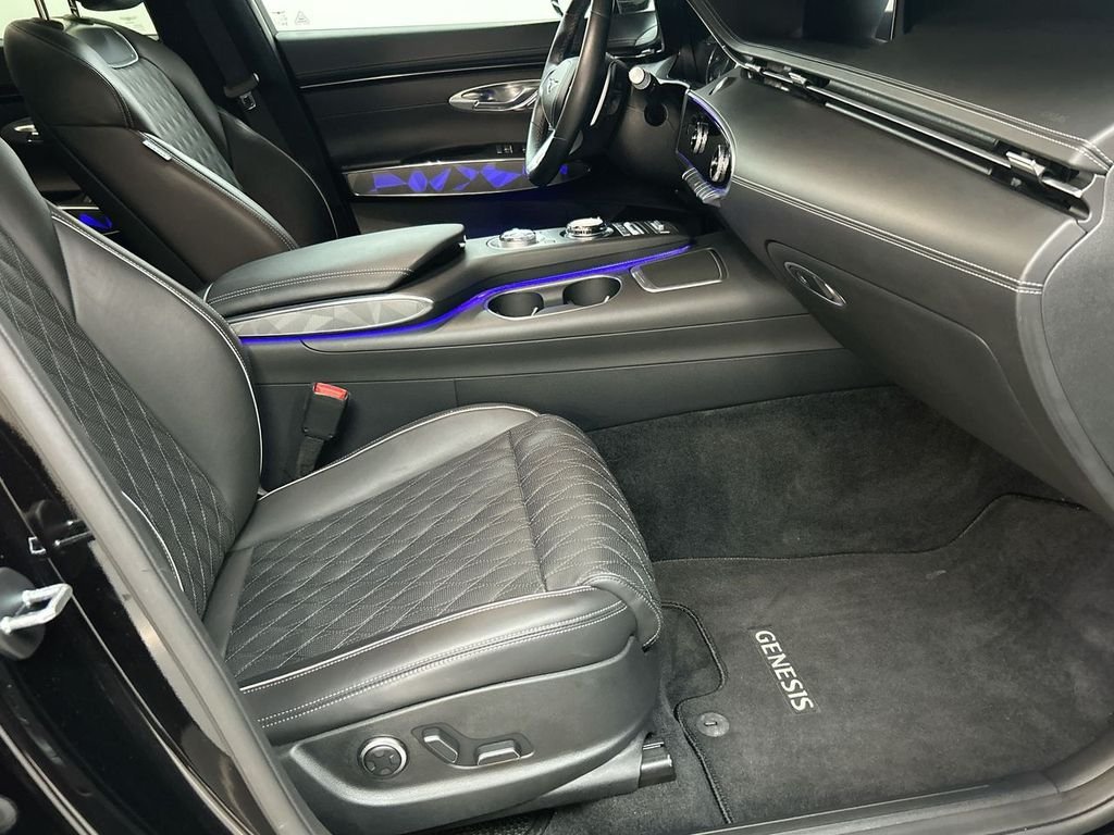 Used 2025 Black Genesis 3.5T Sport image 18