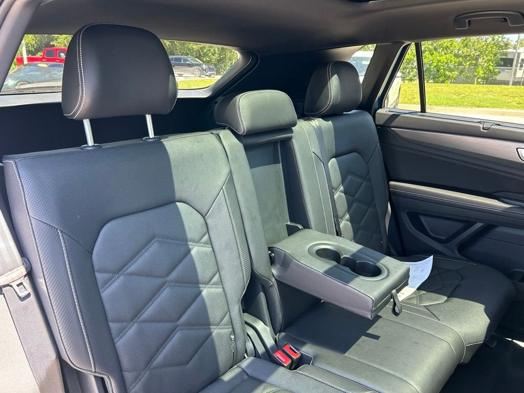 New 2026 Blue Volkswagen 2.0T SE w/Technology image 52