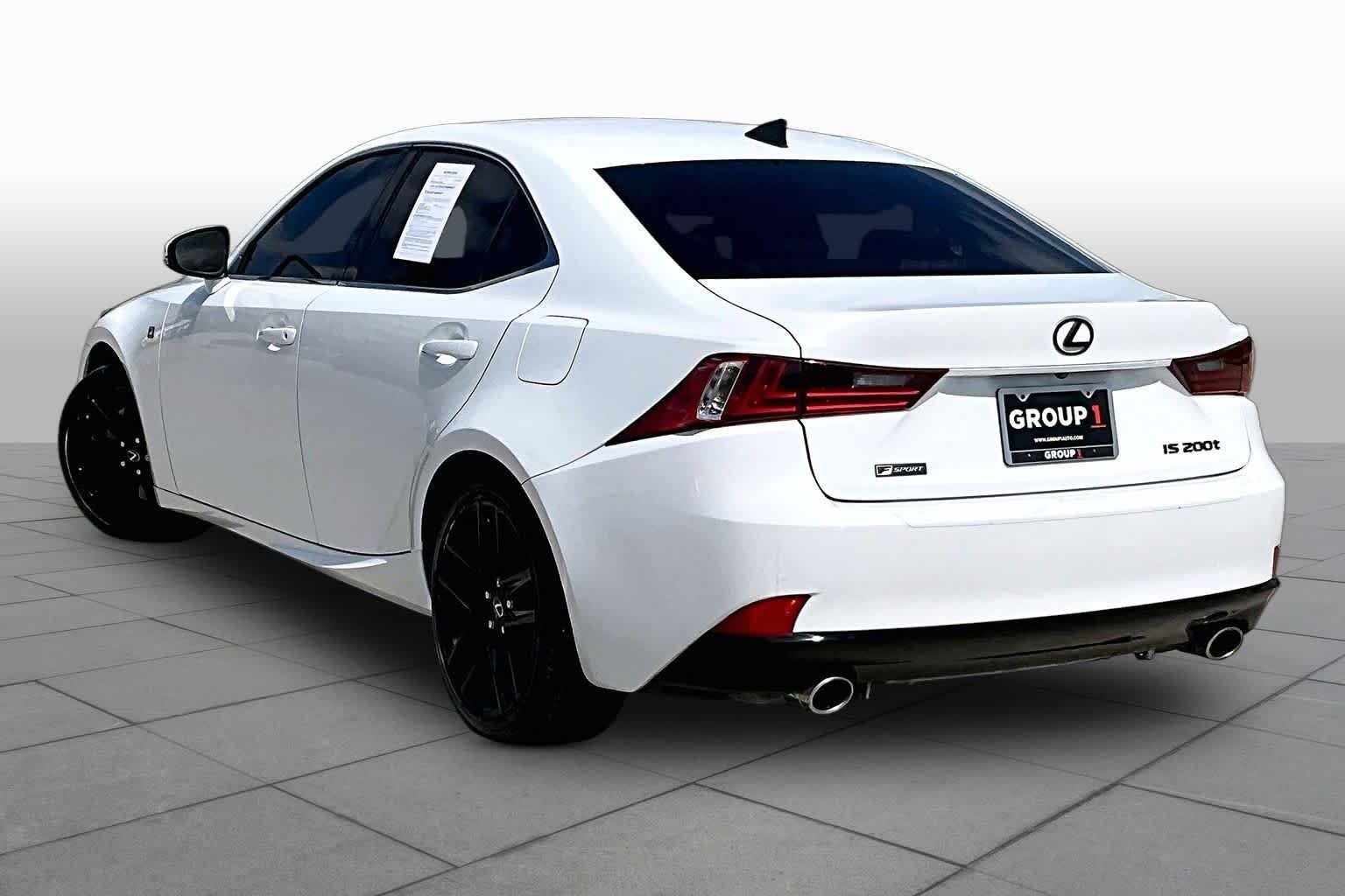 Used 2016 Ultra White Lexus  image 11