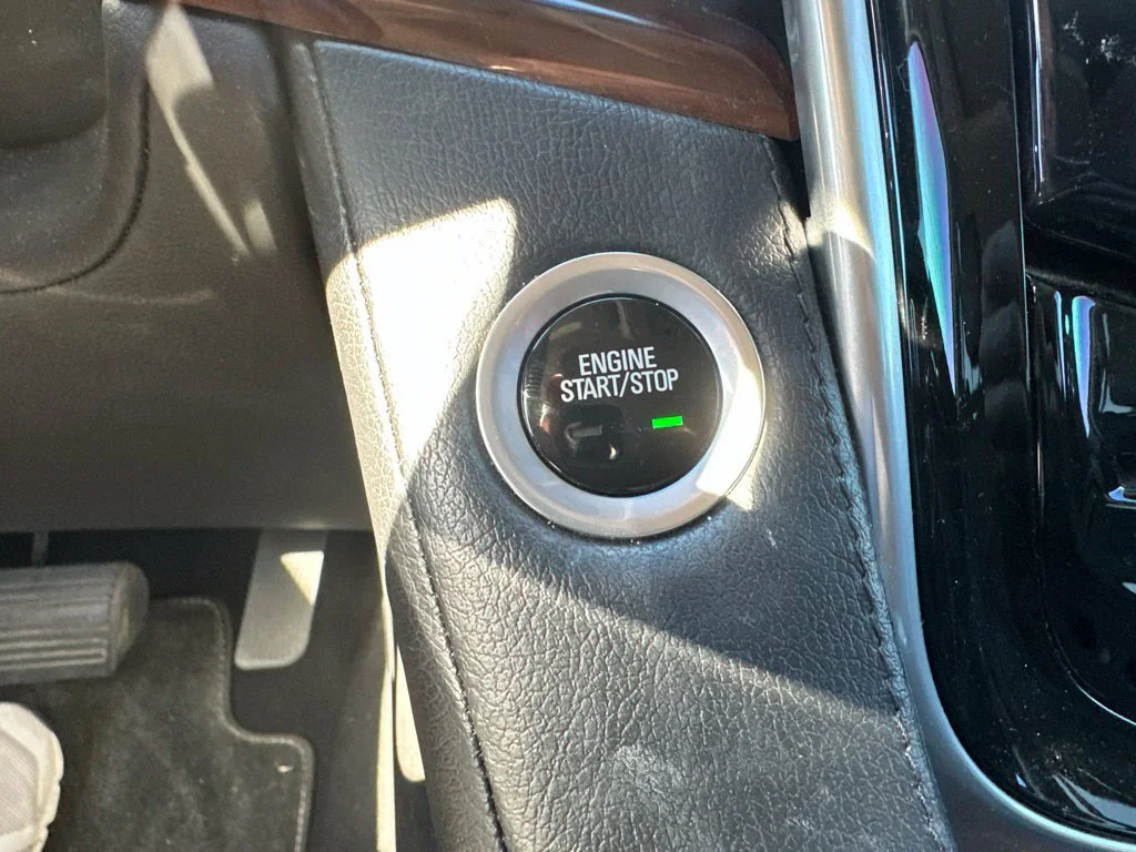 Used 2018 BLACK RAVEN Cadillac Luxury image 21