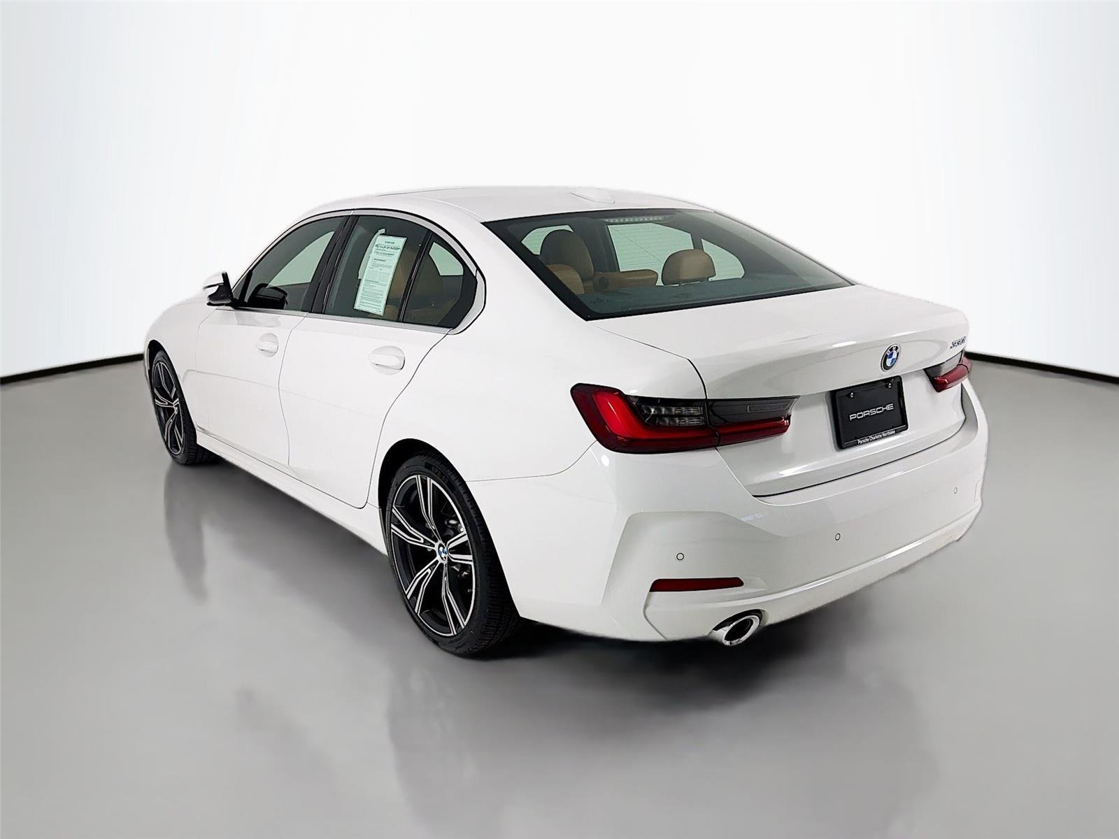 Used 2024 Alpine White BMW 330i image 3