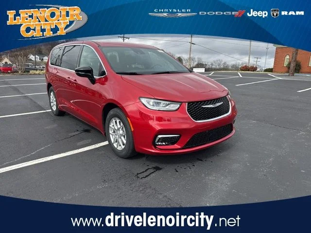 2026 Chrysler Pacifica Select's photo
