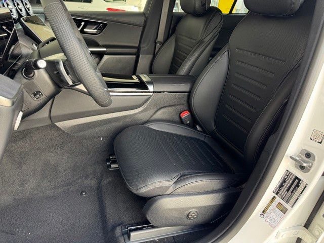 2025 Mercedes-Benz GLC Base - Photo 13