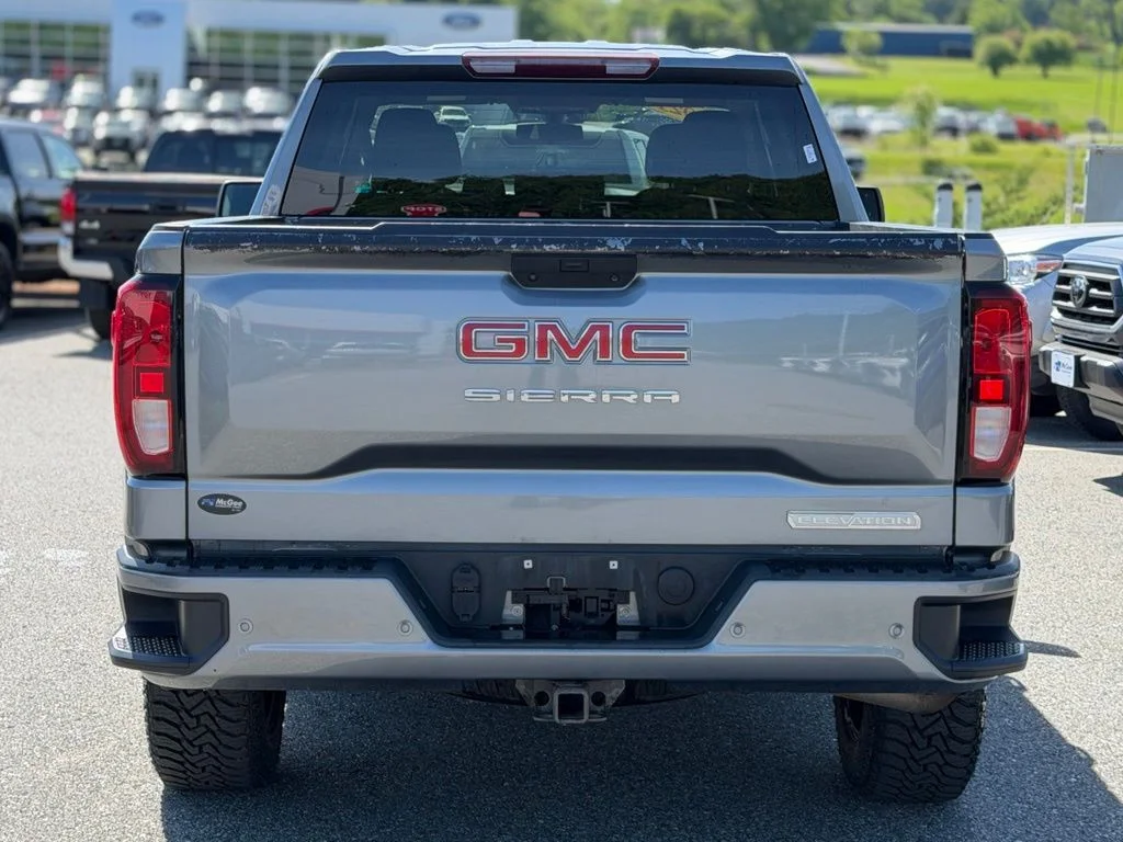 Used 2021 Gray GMC Elevation image 4